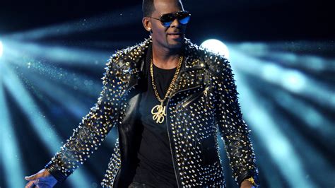 New R Kelly Sex Video Turned Over To Authorities Lawyer
