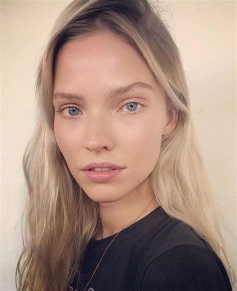 Sasha Luss Model Face Russian Beauty Luss