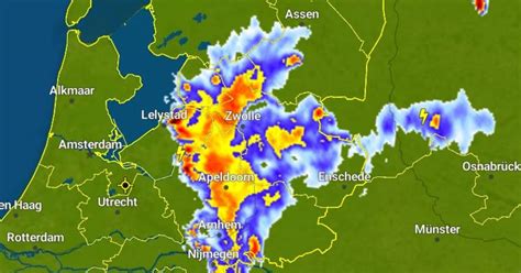 hagel hevig onweer en plensbuien het weer veroorzaakt overlast  oost nederland zwolle