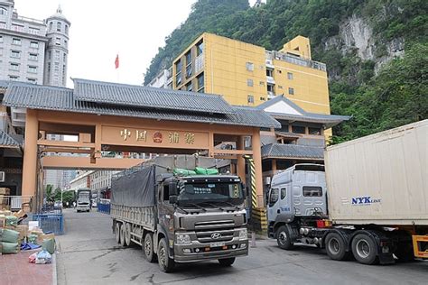 moit proposes prime minister reopen secondary border gates  china vietnam insider