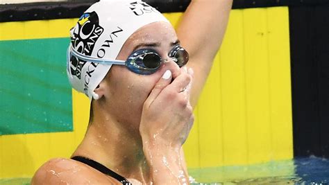 kaylee mckeown breaks 100m backstroke swimming world record at