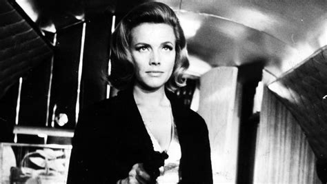 bond girl honor blackman was no sex kitten daily telegraph