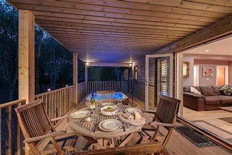 Log Cabin Holidays With Hot Tubs What You Need To Know