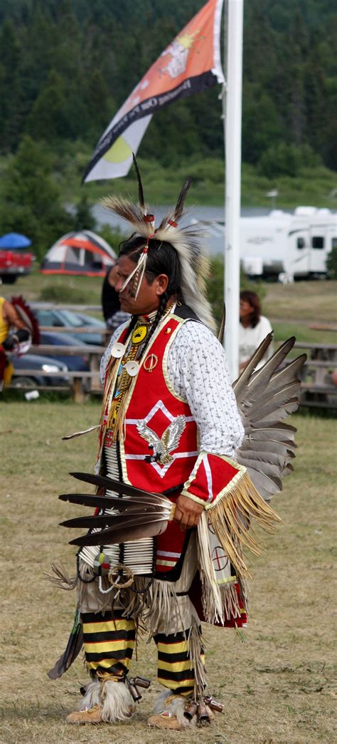 ojibway   pic river  nation hold   annual pow wow ontario news north