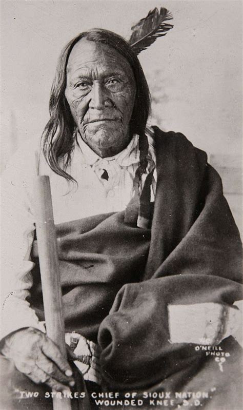 35 Beautiful Portrait Photos Of Native Americans From The Late 19th And