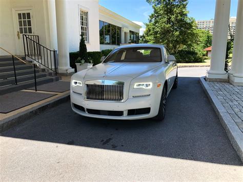 car report  rolls royce ghost   driveable sedan