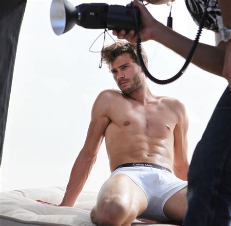 Jamie Dornan Dakota Johnson Pose As ‘fifty Shades Of Grey