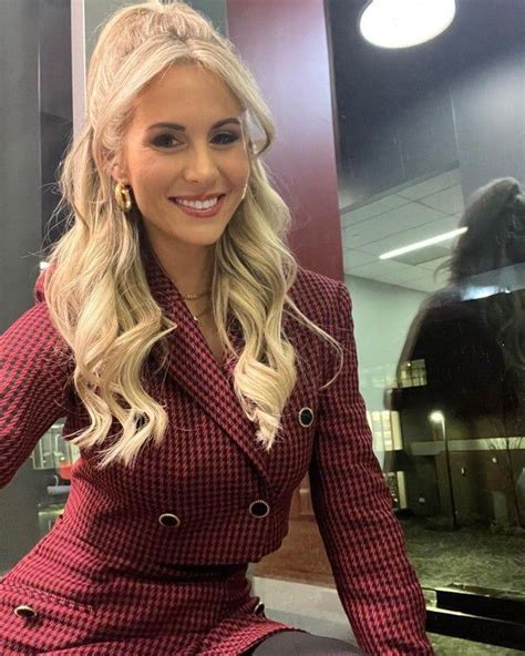 Laura Rutledge Espn Hot Reporters Laura Rutledge Suits For Women