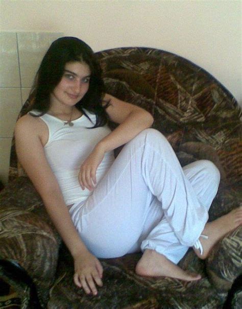 Cute Girl From Lebanon مجله فلونز عکس های سکسی شاهزاده