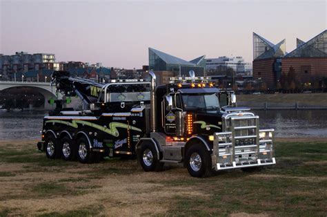 doug yates towing recovery chattanooga tn peterbilt  twin steer