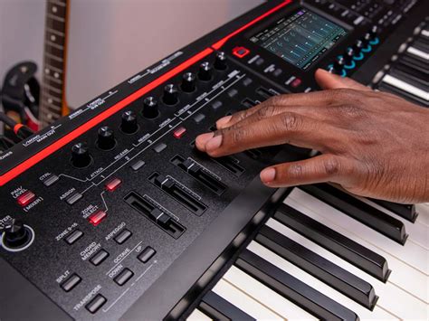 rolands fantom  synthesizer  offers access  thousands  rolands  sounds
