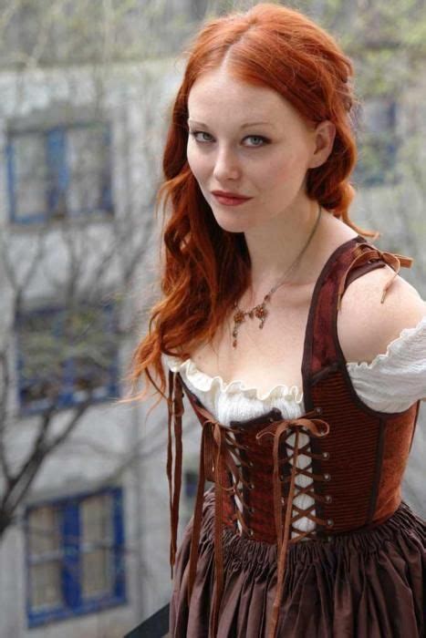 medieval redhead in 2020 schöne rote haare hübsche rothaarige und rotschöpfe