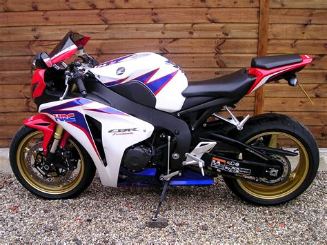 honda cbrrr rr  fireblade hrc colours  miles pristine   reg