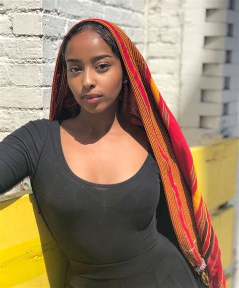 Pin By Zd24i On Somali Beautiful Black Girl Beautiful Dark Skin