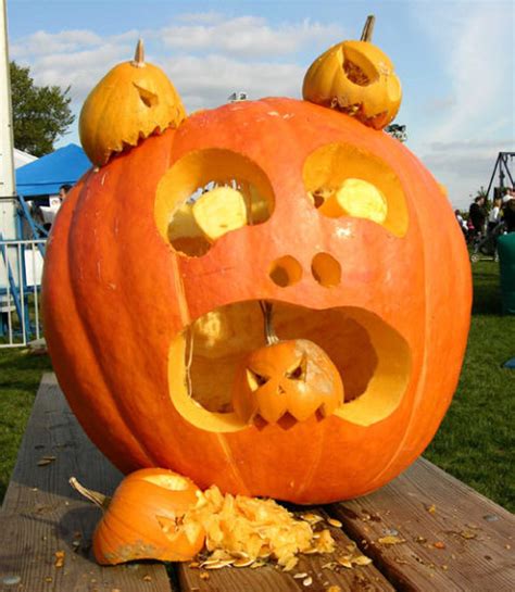15 Pumpkin Carving Pictures Extreme Jack O Lantern Pictures
