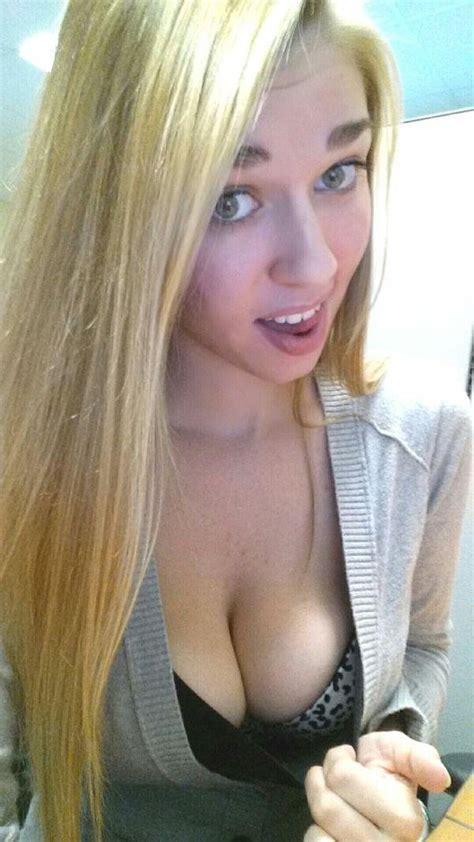 Chivettes Bored At Work 44 Photos Thechive
