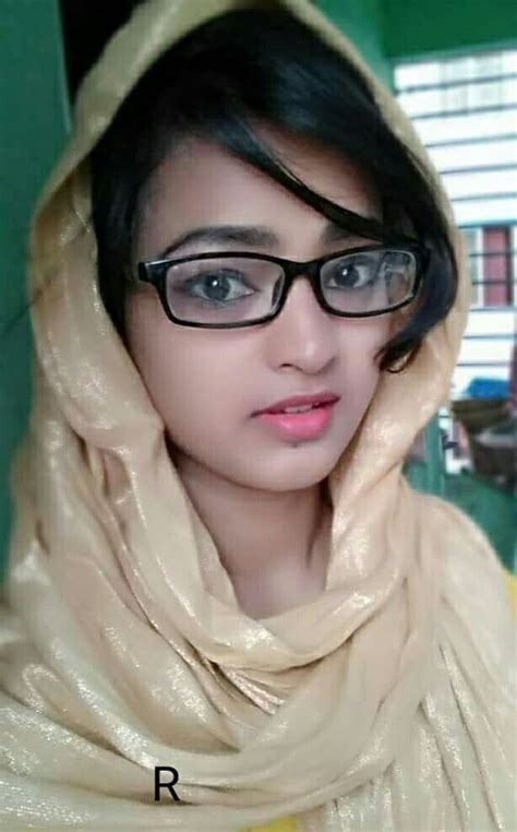 Pin By Sultan On Crush Desi Girl Selfie Beautiful Blonde Girl Girl
