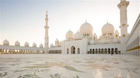 sheikh zayed grand mosque activity review conde nast traveler