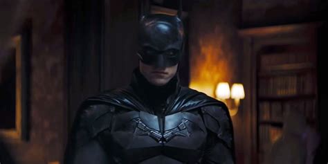 batman director shares christian bales vital advice  pattinson   suit