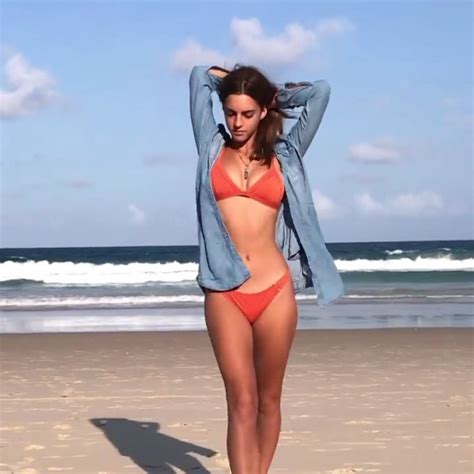 Emily Feld Clicks In A Bikini Instagram Snaps 15 Jan 2020