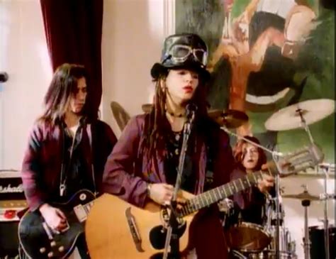 ‘what s up faye s 1994 cover of 4 non blondes hit