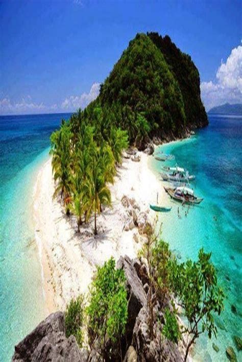 one of the isla de gigantes islands philippines