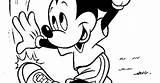 Mickey Soccer Mouse Playing sketch template