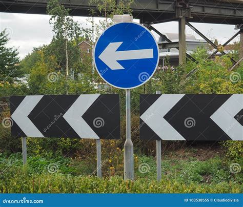 left direction arrow sign stock image image  transportation