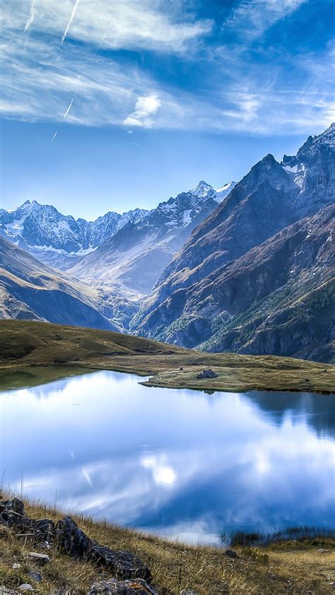 full screen nature images   selective focus  flask