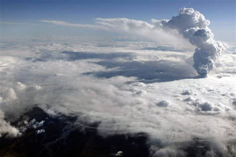 volcano convection column wildfire today