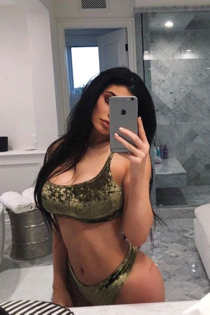 Kylie Jenner S Sexiest Instagram Shots Kylie And Models