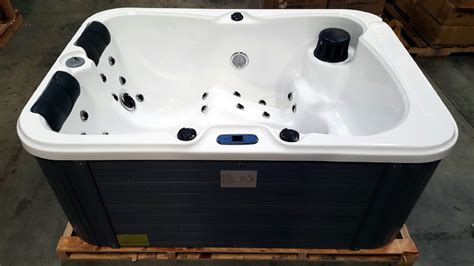 2 Person Hot Tub Spa Bath Indoor Outdoor Hydrotherapy 31 Jets 2 Lounger