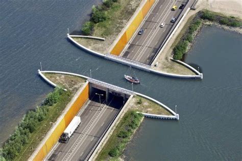 aqueduct bridge  netherlands stands  laws  physics