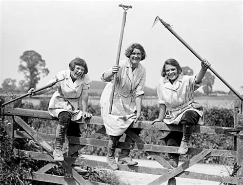 Ww1 Women At Work In Pictures