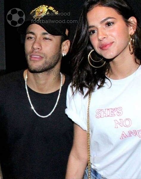 Neymar Jr And His Wife