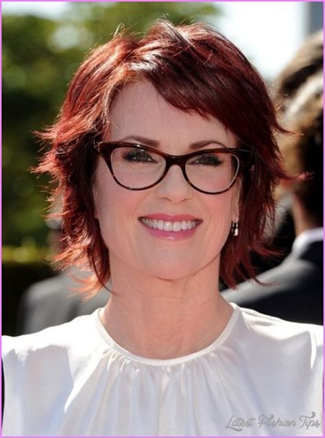 Short Haircuts For Women Over With Glasses