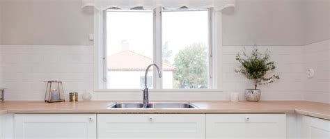 choosing  kitchen sink materials homelane blog