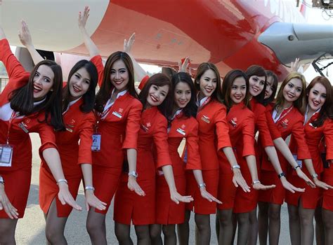 Malaysian Airlines’ Flight Attendant Uniforms Deemed ‘too Sexy’ By