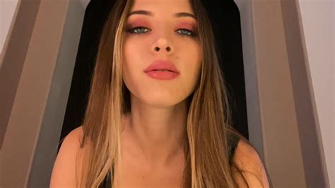 Crystal Knight Shiny Lips Lip Gloss Fetish Porno Videos Hub
