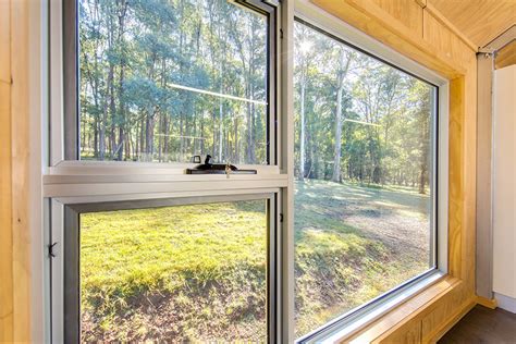 thermally broken thermalheart awning  casement windows vantage aws australia