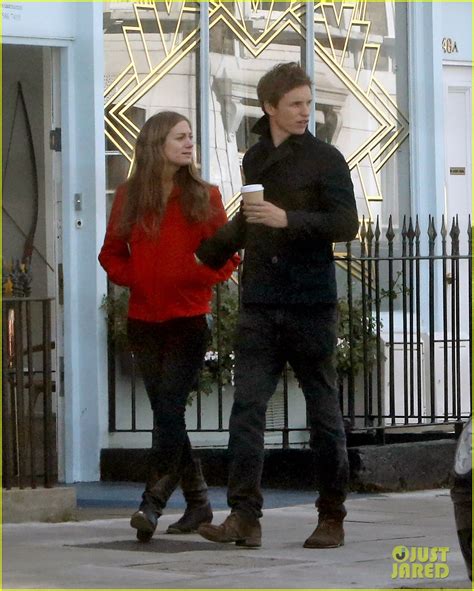 Eddie Redmayne And Wife Hannah Pack On The Pda In London Photo 3483475
