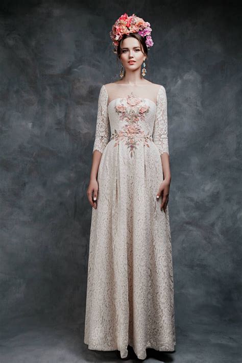 Russian Inspired Bridal Fashion Elegantwedding Ca Russian Wedding