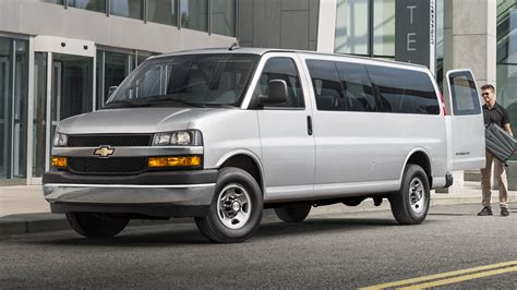 gm sees ford s electric transit gives the 2021 chevrolet express van a