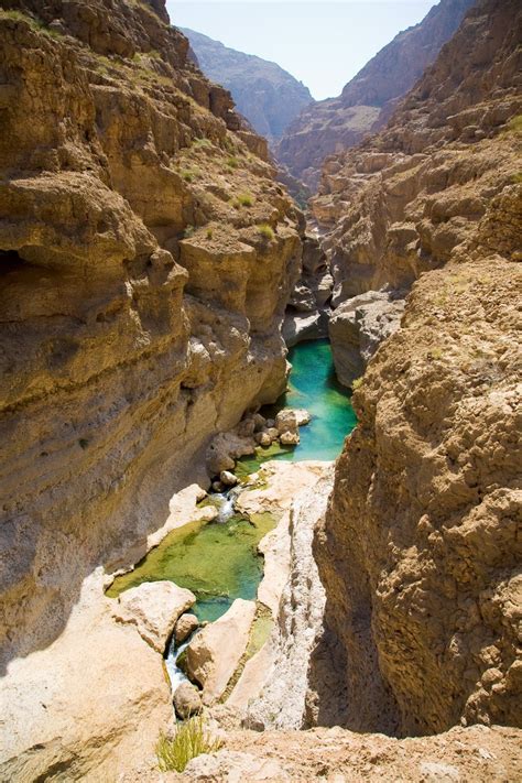 oman discovering  sultanates clearest wadis easyvoyage