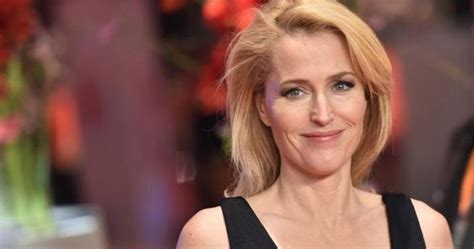sex education gillian anderson and asa butterfield to star in netflix