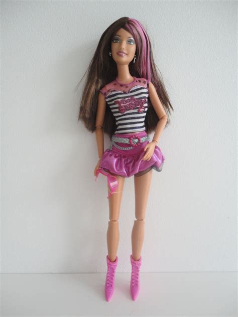 Barbie Fashionistas W1 Sassy Bd2009 R9882 Barbie Dress Barbie Clothes