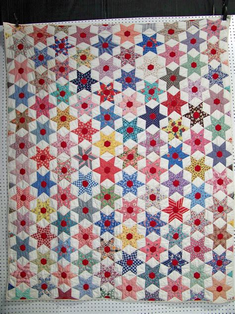 lot quilt   pointed star pattern  hexagon center