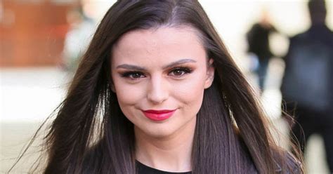 cher lloyd looks the spitting image of cheryl as she steps out in