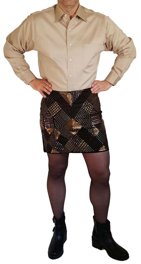 pin von samantha auf men wearing skirts mode roecke kleider fuer