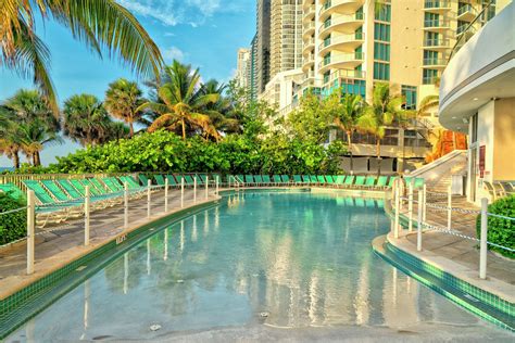 doubletree resort spa  hilton hotel ocean point north miami beach